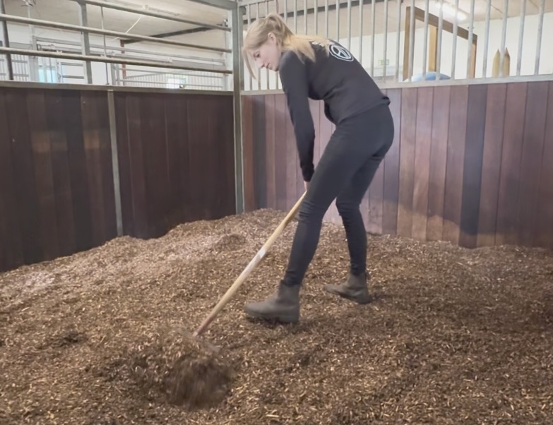 Louise I Biobed Stald